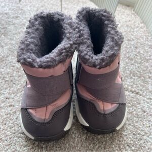 Nike Flex Advanced Faux Fur Lined Winter Boots Size 4c Pink Glaze DD0304-600